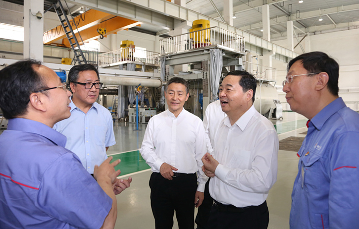 ������yl6809��������һ�߿Ƽ���Ա��̻���